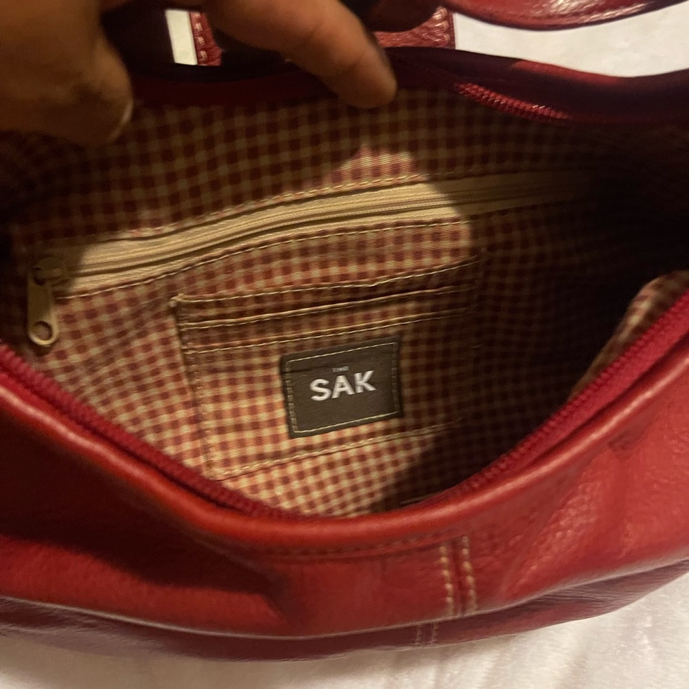 Silver Designer Handbag - Picture 4 of 16